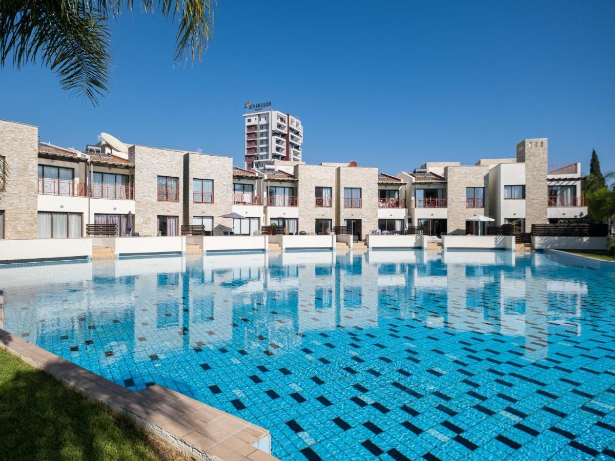 לימסול Sanders Aqua Park Resort - Precious 3-Bedroom Holiday Home With Shared Pool מראה חיצוני תמונה