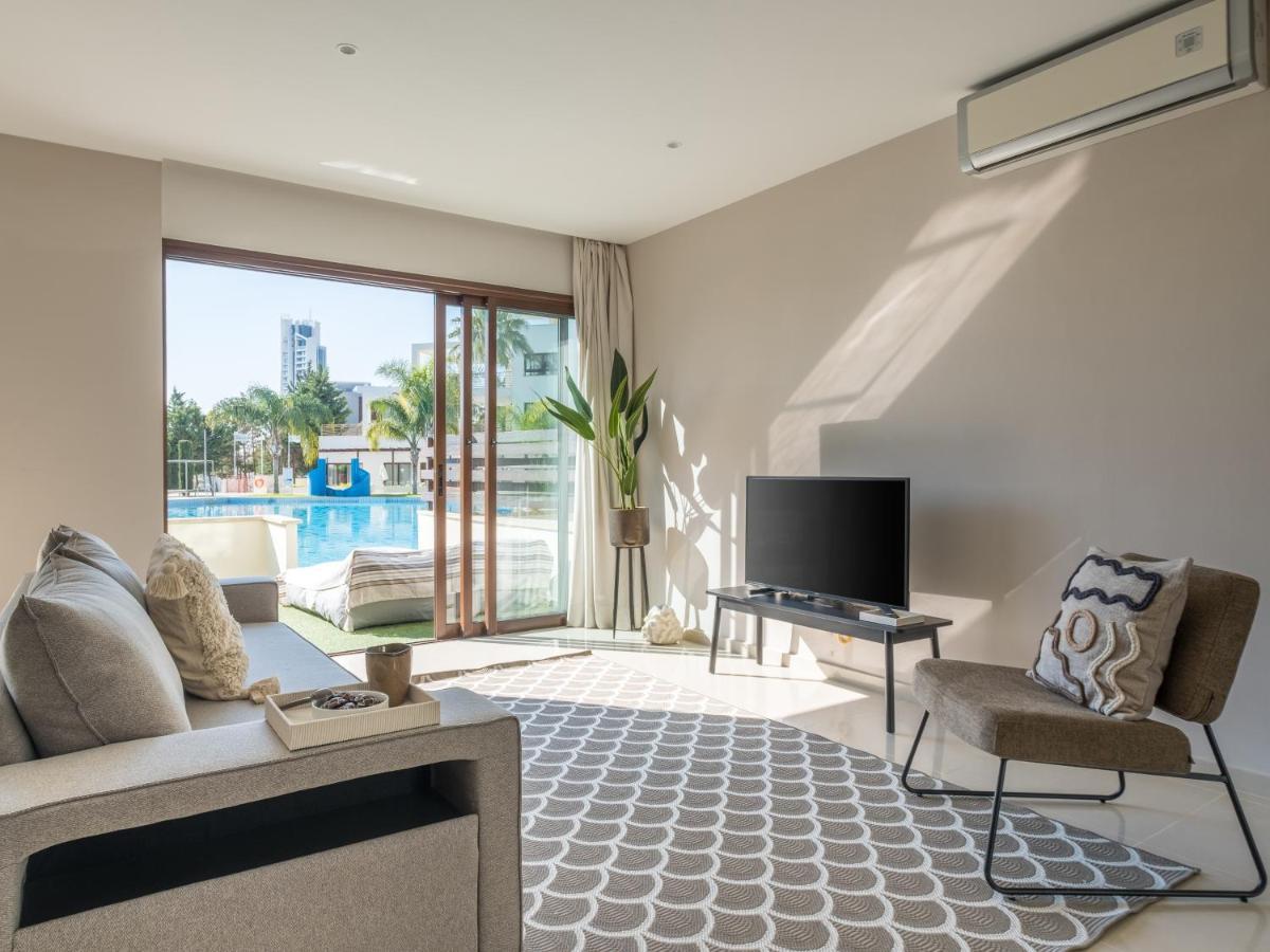 לימסול Sanders Aqua Park Resort - Precious 3-Bedroom Holiday Home With Shared Pool מראה חיצוני תמונה