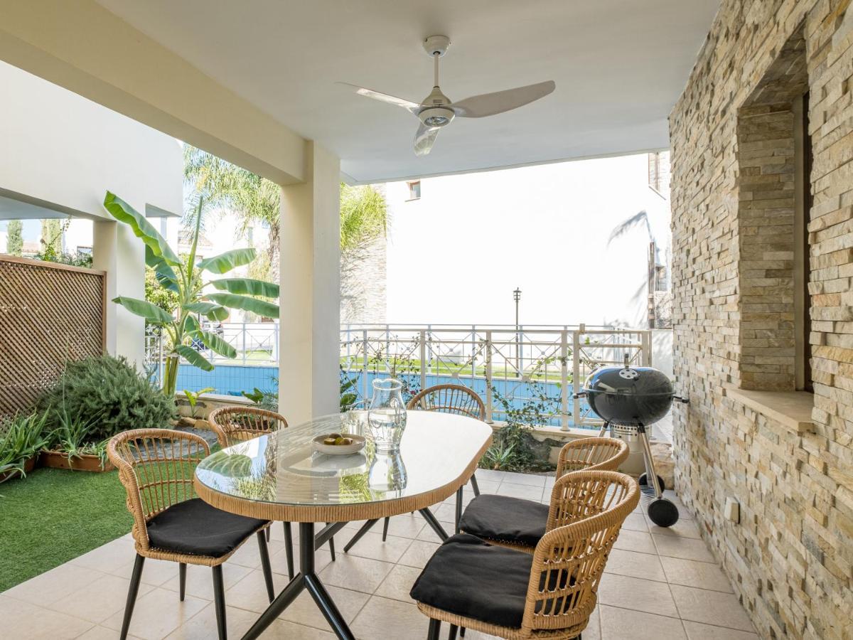 לימסול Sanders Aqua Park Resort - Precious 3-Bedroom Holiday Home With Shared Pool מראה חיצוני תמונה