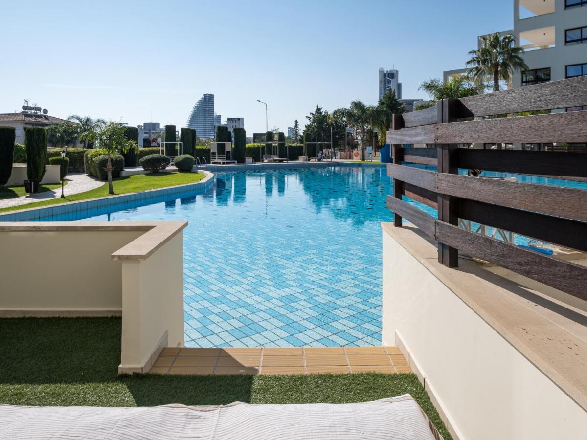 לימסול Sanders Aqua Park Resort - Precious 3-Bedroom Holiday Home With Shared Pool מראה חיצוני תמונה