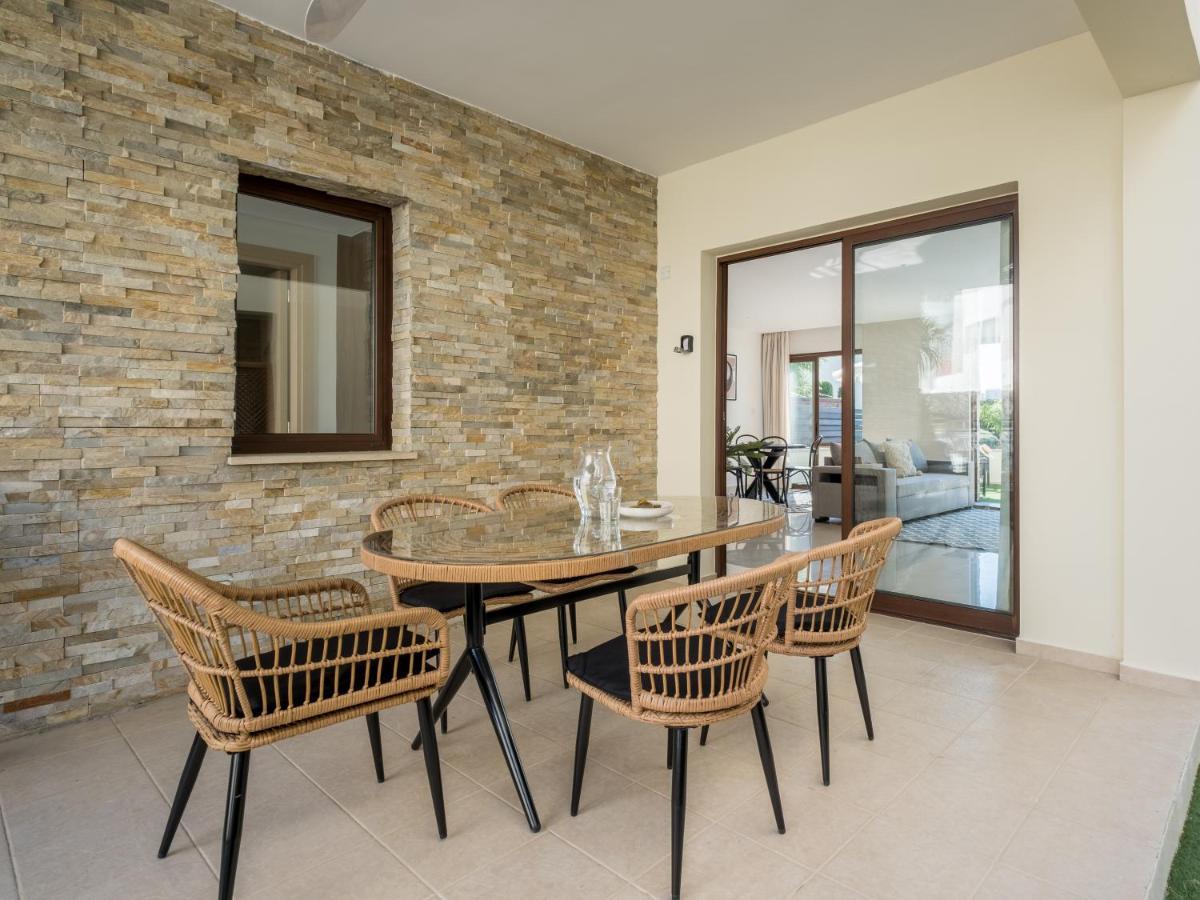 לימסול Sanders Aqua Park Resort - Precious 3-Bedroom Holiday Home With Shared Pool מראה חיצוני תמונה