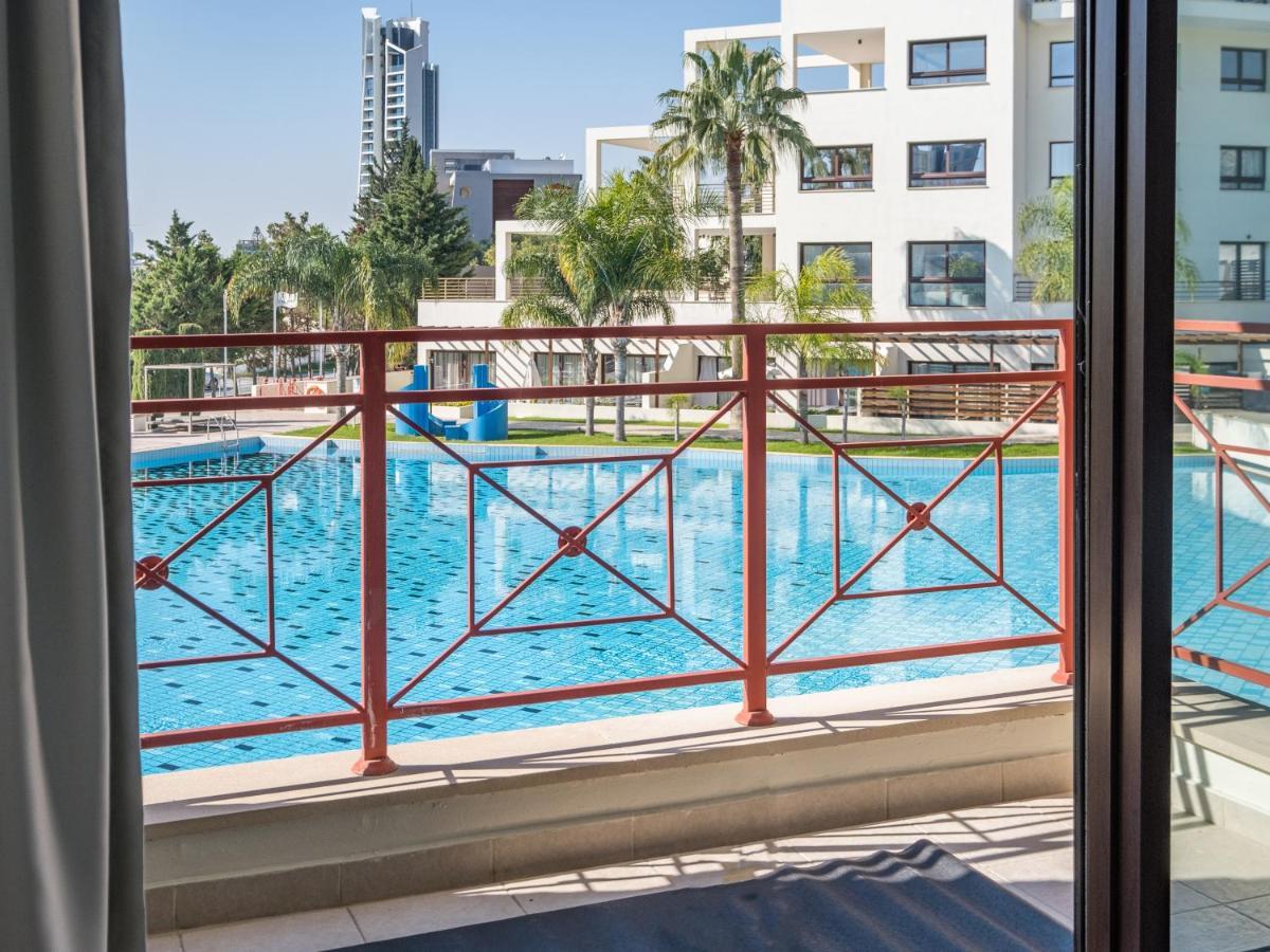 לימסול Sanders Aqua Park Resort - Precious 3-Bedroom Holiday Home With Shared Pool מראה חיצוני תמונה